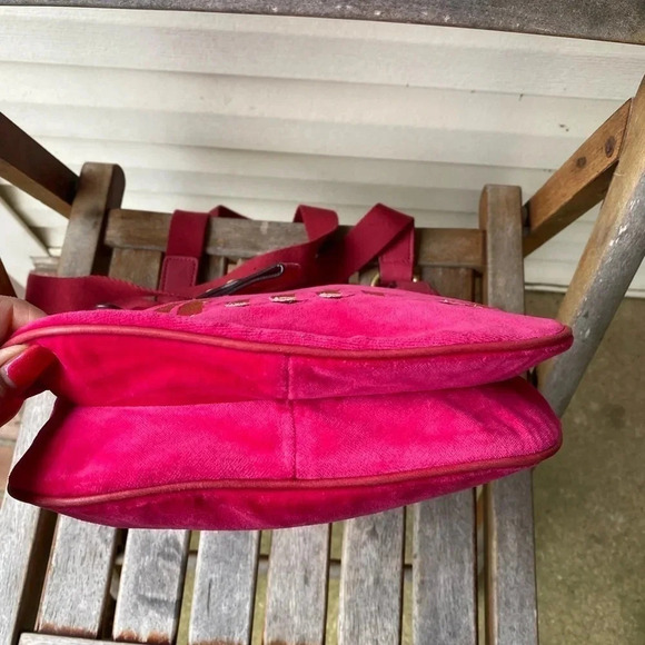 Juicy Couture Velour Soft Embroidered Logo Hot Pink Fuchsia Crossbody/Me… - Picture 7 of 17